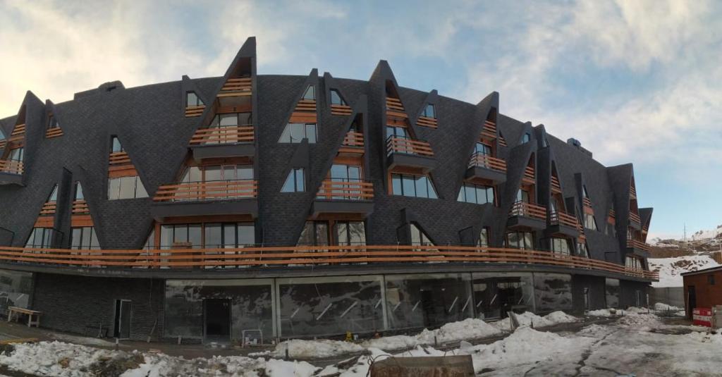 Marshall Gudauri Apartment SkiCasa room 1